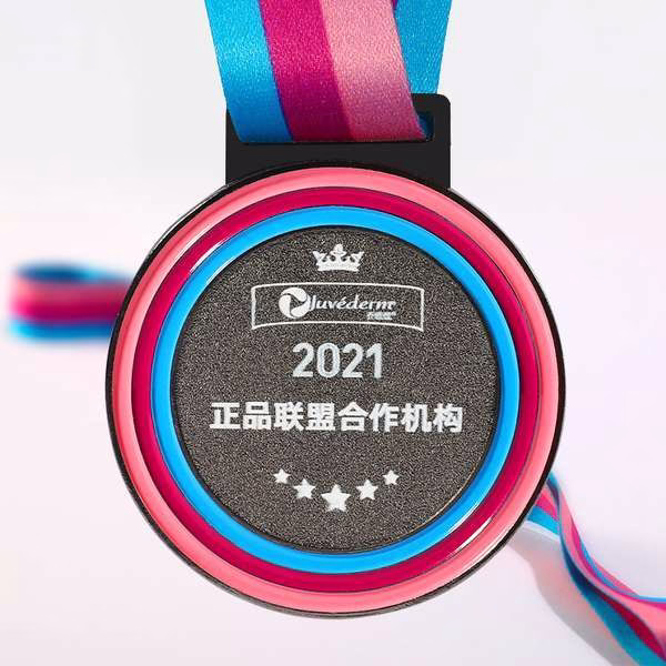 金屬獎牌 - 水晶獎座禮品 1.印刷位置:可以局部印刷LOGO和標語 2.適用介紹:學校,教育機構,辦公室,政府部門,贈品派送 3.用途功能:大面積廣告位置宣傳,簡單實用價格實惠 客製 - 水晶獎座禮品 25758_trophy_03